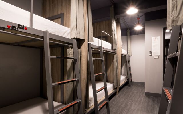 Taipei Travelers International Hostel