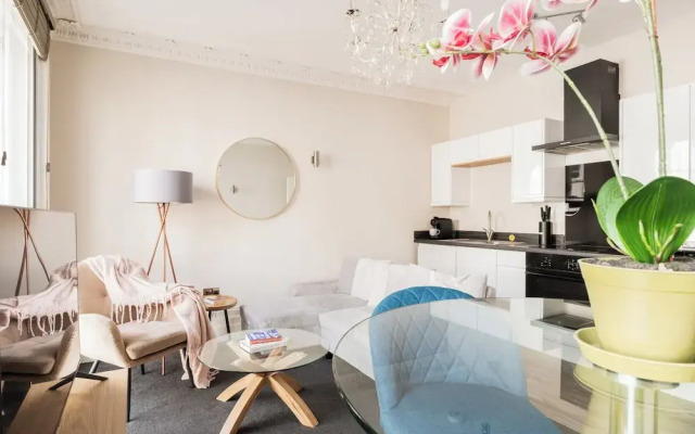 Stunning 2 Bed in Centre of Cheltenham