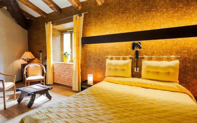 Logis Auberge Du Peras