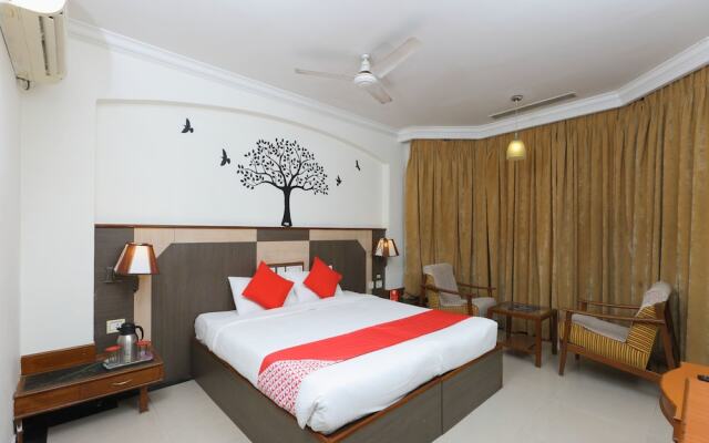 OYO 1081 Hotel Sindhu International