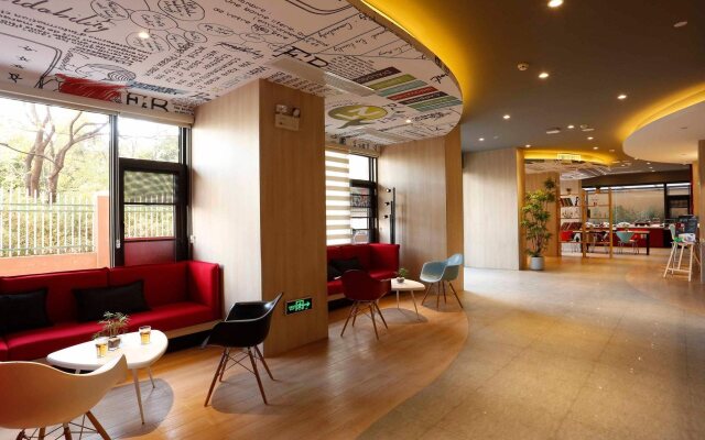 Ibis Kunming Beijing Rd