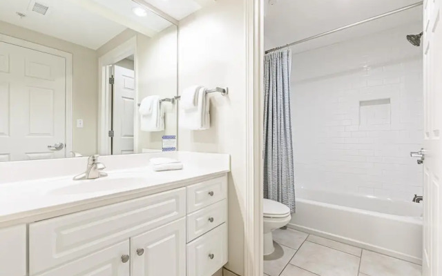 Westwinds 4779 - Flr9 - 2BR 2BA -