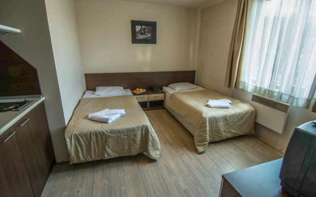 Banderitsa Apartments