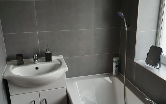 Modern Rochester 3 Bed House