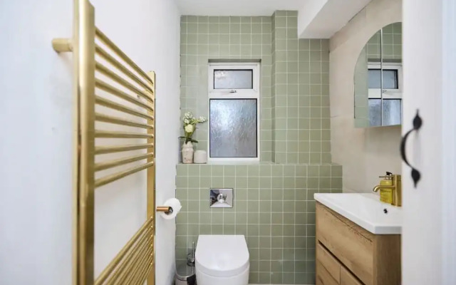 The Maida Hill Hideout - 2bdr Flat With Courtyard