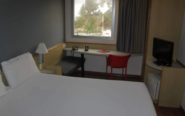 ibis Betim