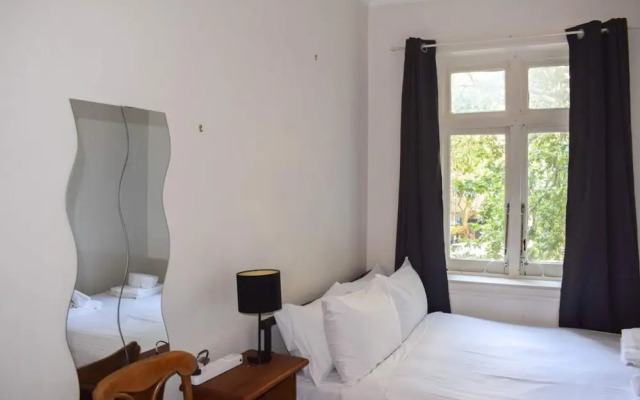 Incredible Location One Bedroom Apartment