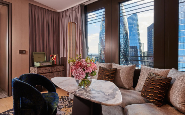 Pan Pacific London