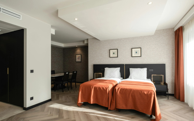 Hyllit Hotel