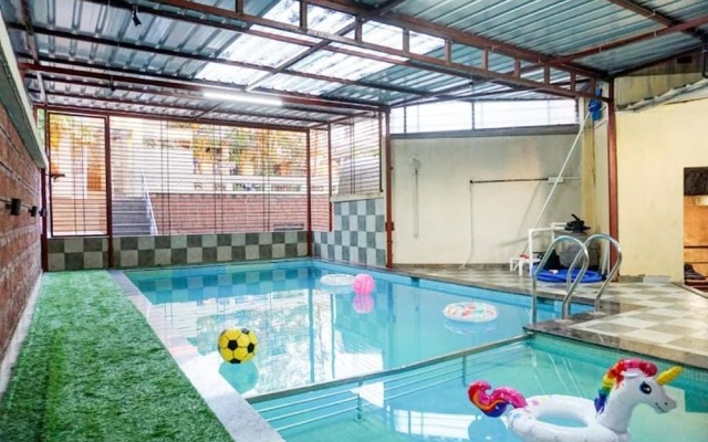 Crystal Villa