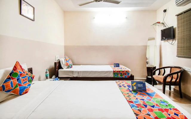 Fabhotel Aditya Yatri Nivas