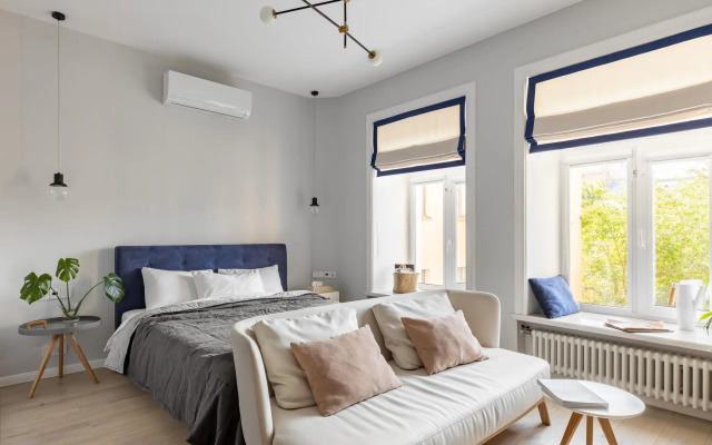 СПБ Плейс на переулке Кузнечный