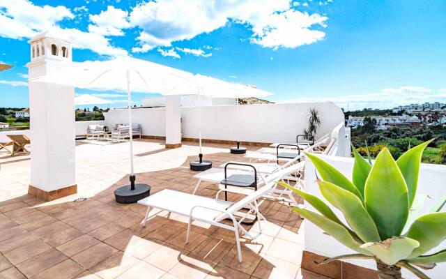 LAL- Fantastic family penthouse close to beaches
