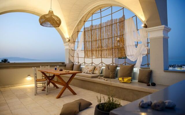 Central Oia Hostel
