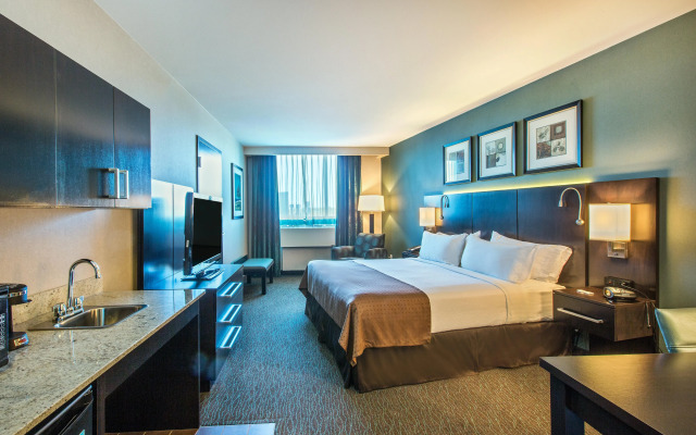 Holiday Inn Hotel & Suites Saskatoon Downtown by IHG
