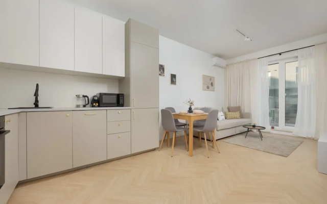 Subtle Apartment in Warsaw by Renters