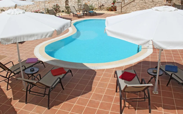 The Vivian - Luxury Stone Villa