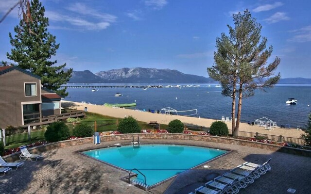 Heavenly Daze 1 Bedroom Condo by Redawning