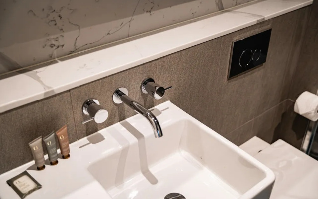 Stylish Southbank 1-bedroom With Pool and Gym – Bathroom – Melbourne