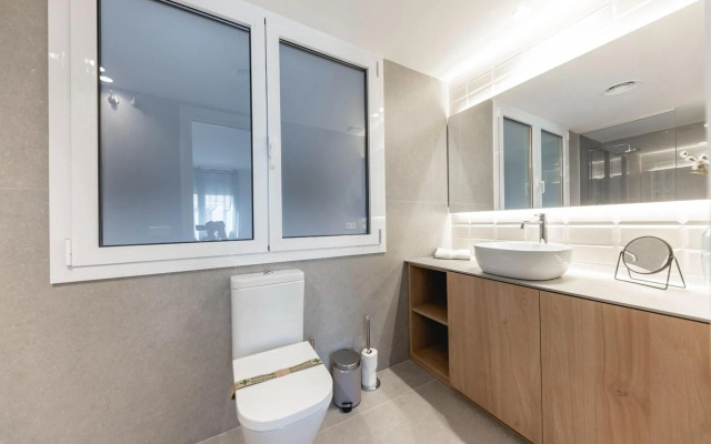 Bravissimo Falcó, 3 bedrooms and balcony