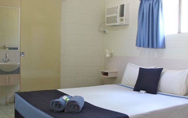 Overflow Motor Inn