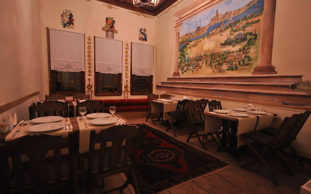 Has Cave Konak