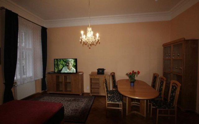 Apartment Mala Strana Petrinska