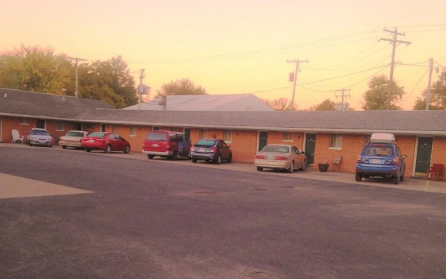Traveler's Inn Motel