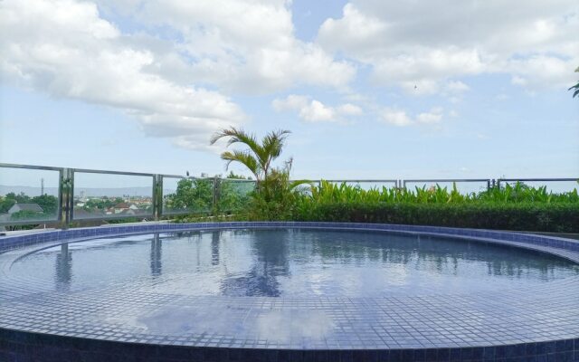 Elegant And Minimalist Studio At Mataram City Apartment