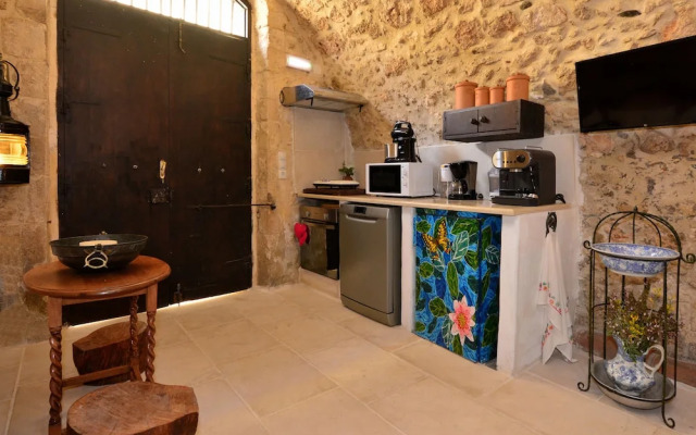 Antonia's House
