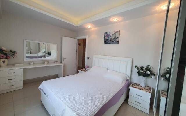 Alanya Azura Family Style