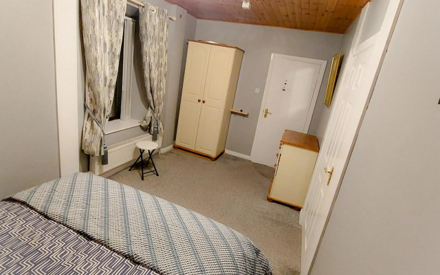 Blue Door 1 Bedroom Apartment for couple Carrigart