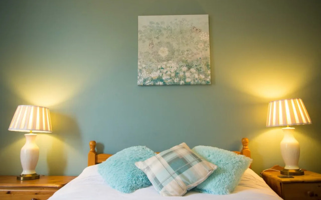 Compton Guest House