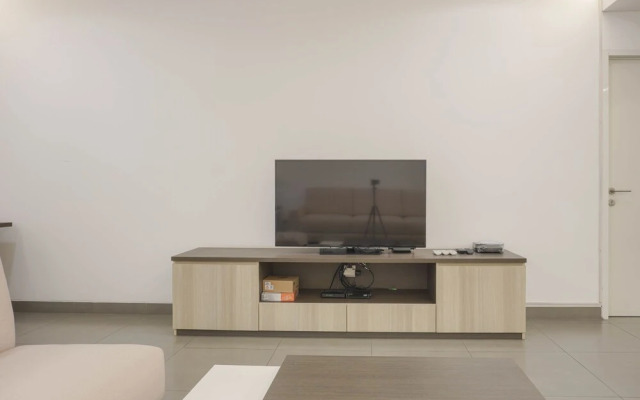 Spacious 3Br At Simprug Park Residences Apartment