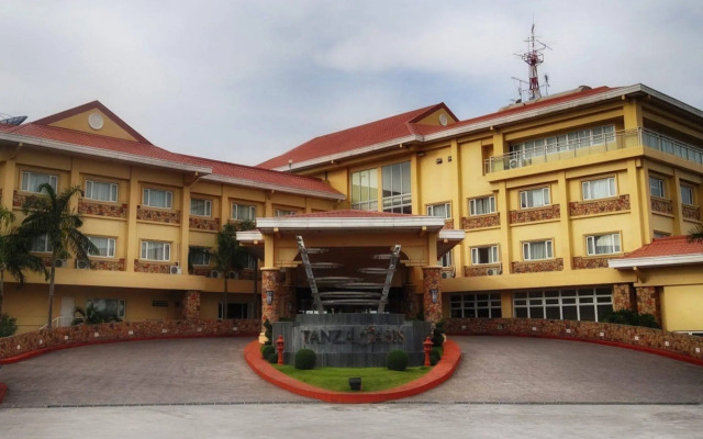 Tanza Oasis Hotel and Resort
