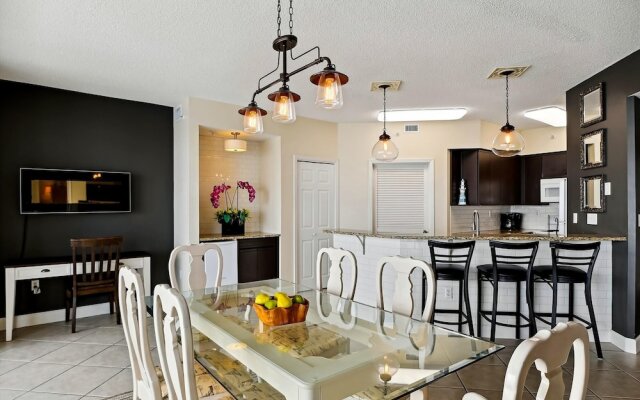 Oceania 705 3 Bedroom Condo by RedAwning