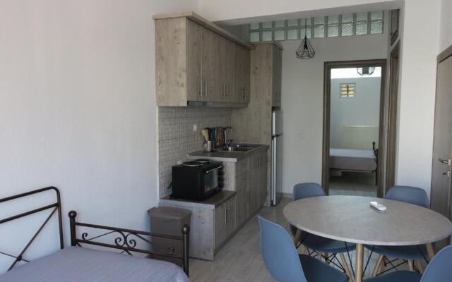 Toula' s Village Apartment