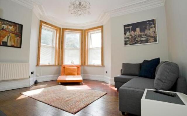 Gardens View No1