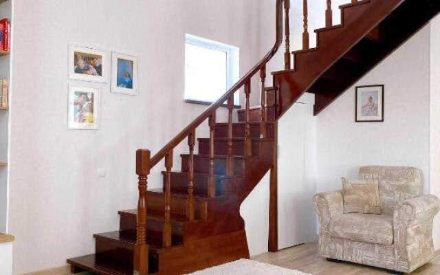 Adorable 3 bedroom home next to the beach