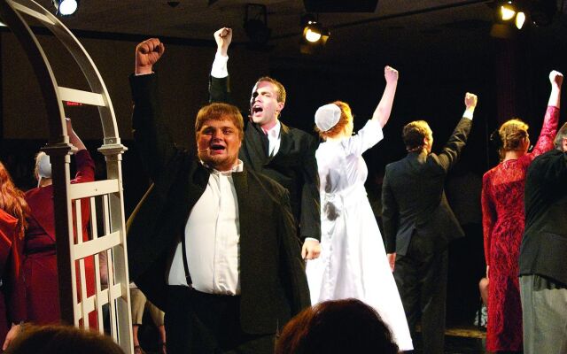 Carlisle Inn Sugarcreek