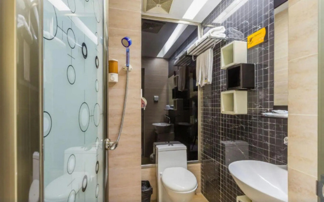 Guangzhou Hai Lian Hotel – Bathroom – Guangzhou