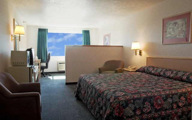 Rodeway Inn & Suites