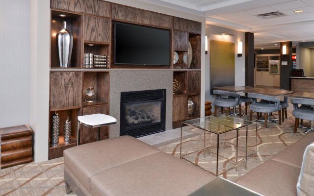 Holiday Inn Express Hotel & Suites Lafayette by IHG