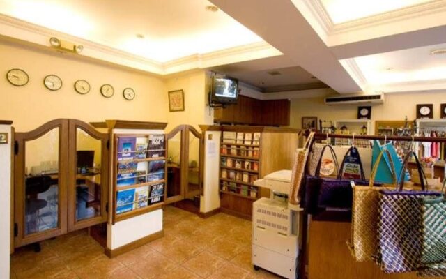 Oasis Hotel