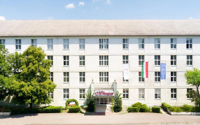 Hunguest Hotel Millennium