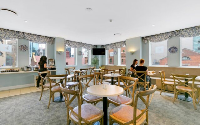 The Manor Apartment Hotel