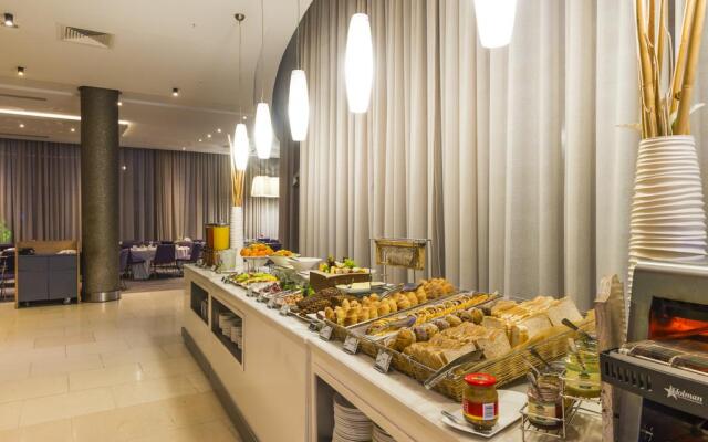 aha Gateway Hotel
