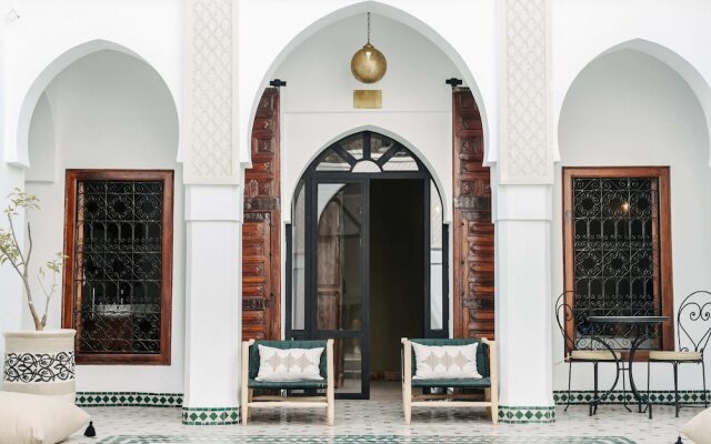 Riad NayaNour