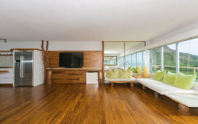 Colony Surf 1909 1 Bedroom Condo