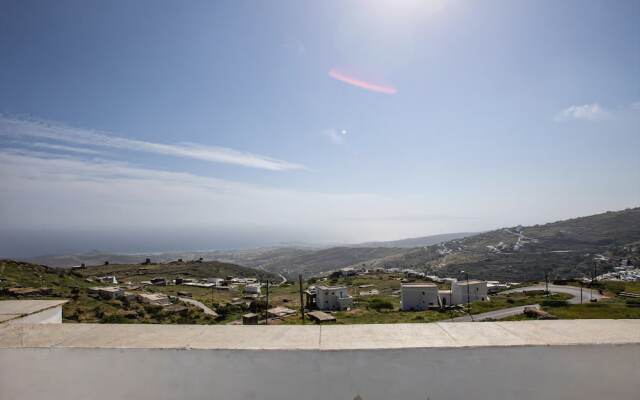 Tinos Delight